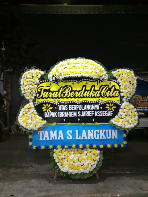 Papan Bunga Duka di Tamantirto